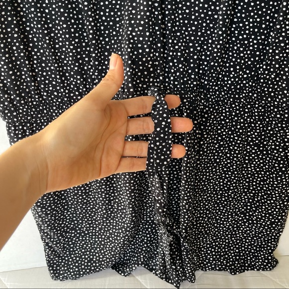 Banana Republic women’s 3/4 sleeve polka dot romper, small, black and white - Picture 7 of 10